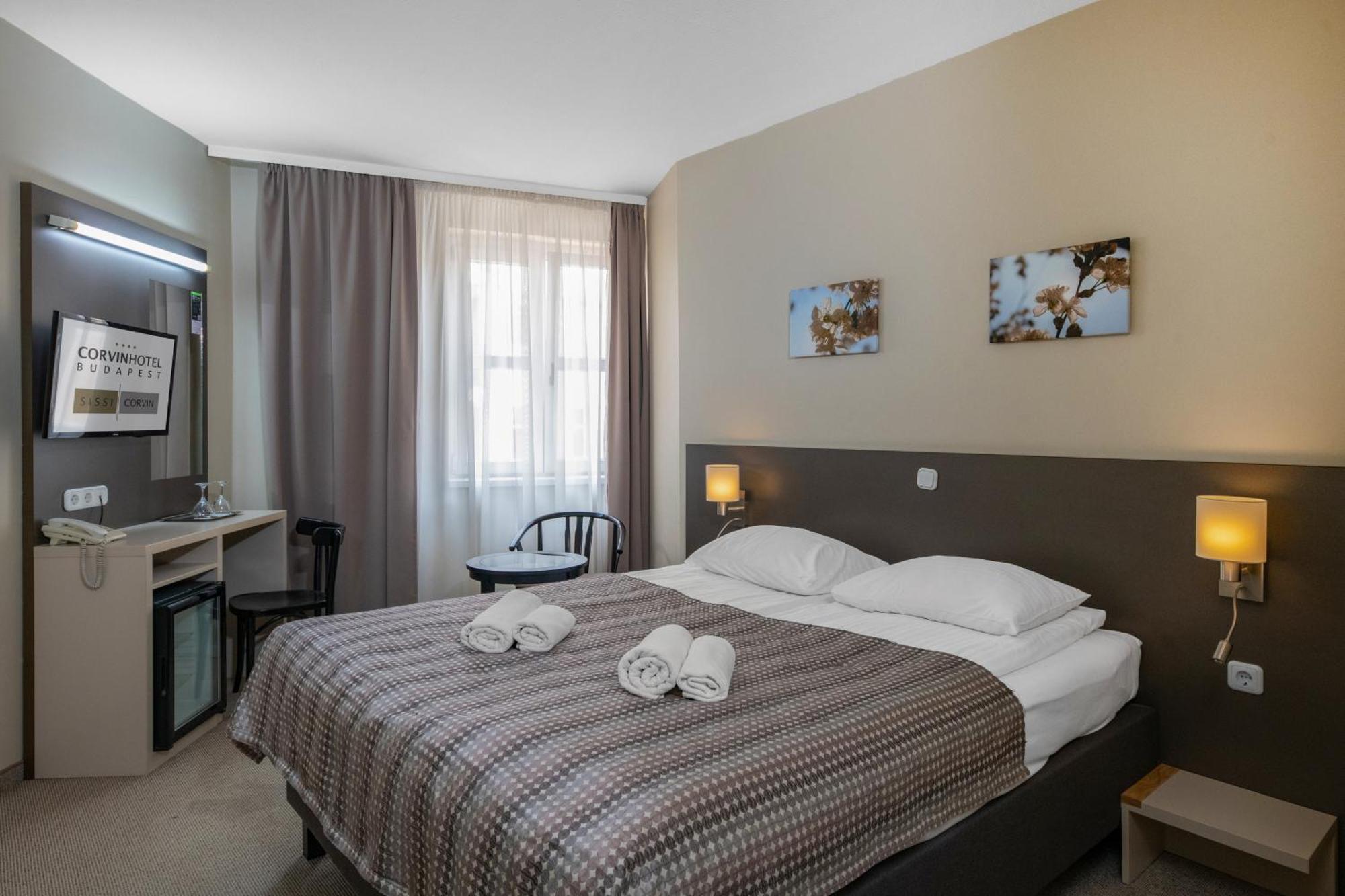 Corvin Corvin Wing Hotel 4*